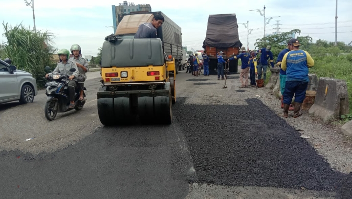 DPUPR Karawang Perbaikan Jalan