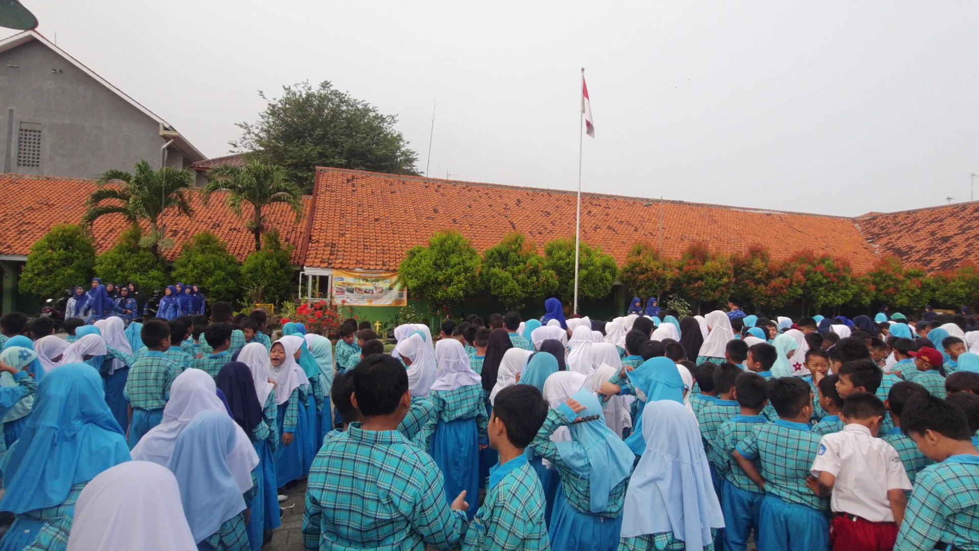 SDN Karawang Wetan 1 Hardiknas